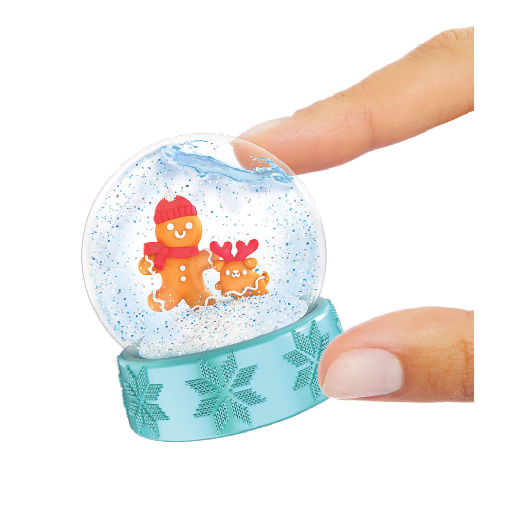 MGA's Miniverse Make It Mini Holiday with Rare The Elf on the Shelf®