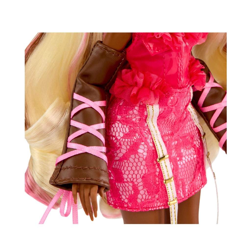 Mirror Mi Amora Valentina Fashion Doll