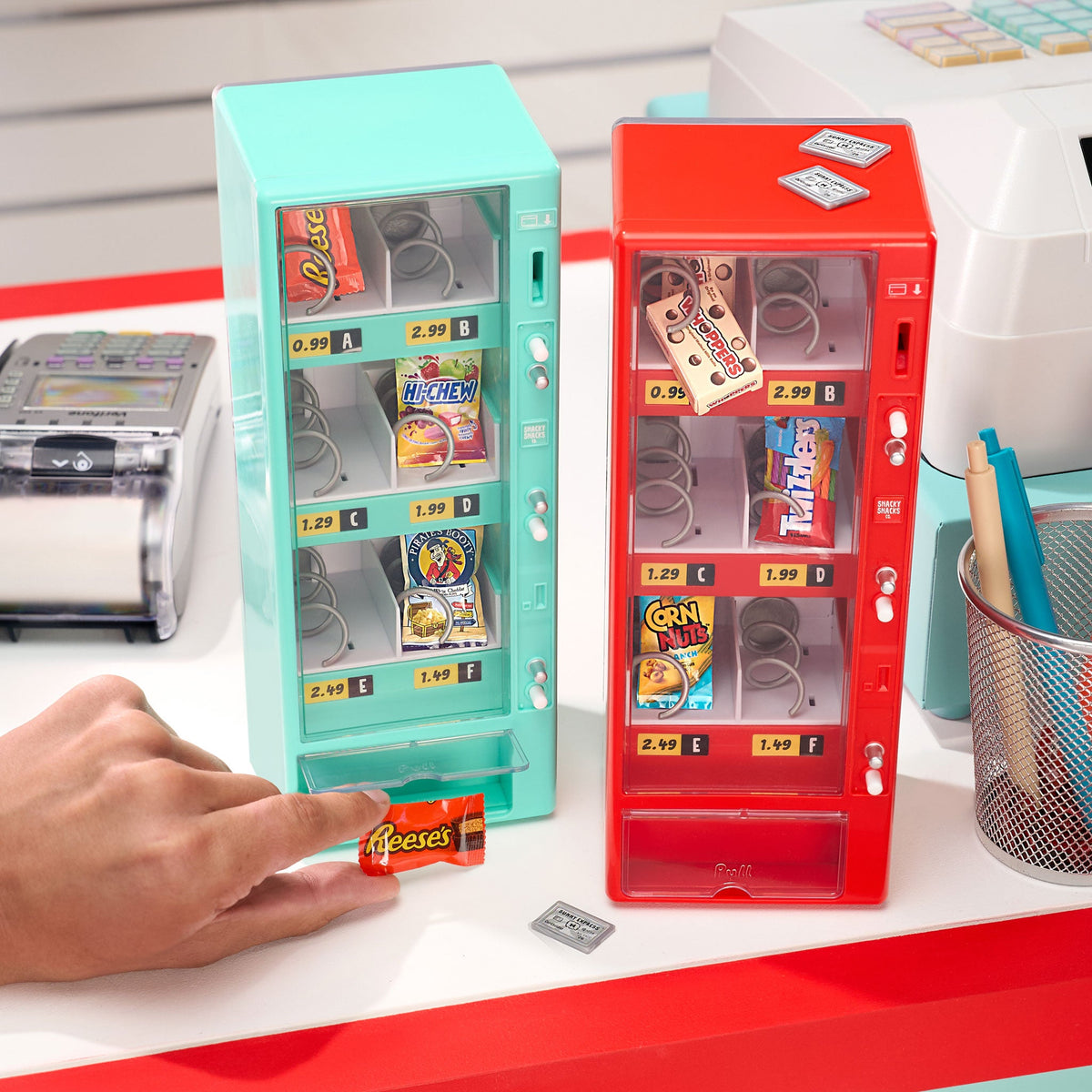 MGA's Miniverse Real Brands Vending Machine (Teal)