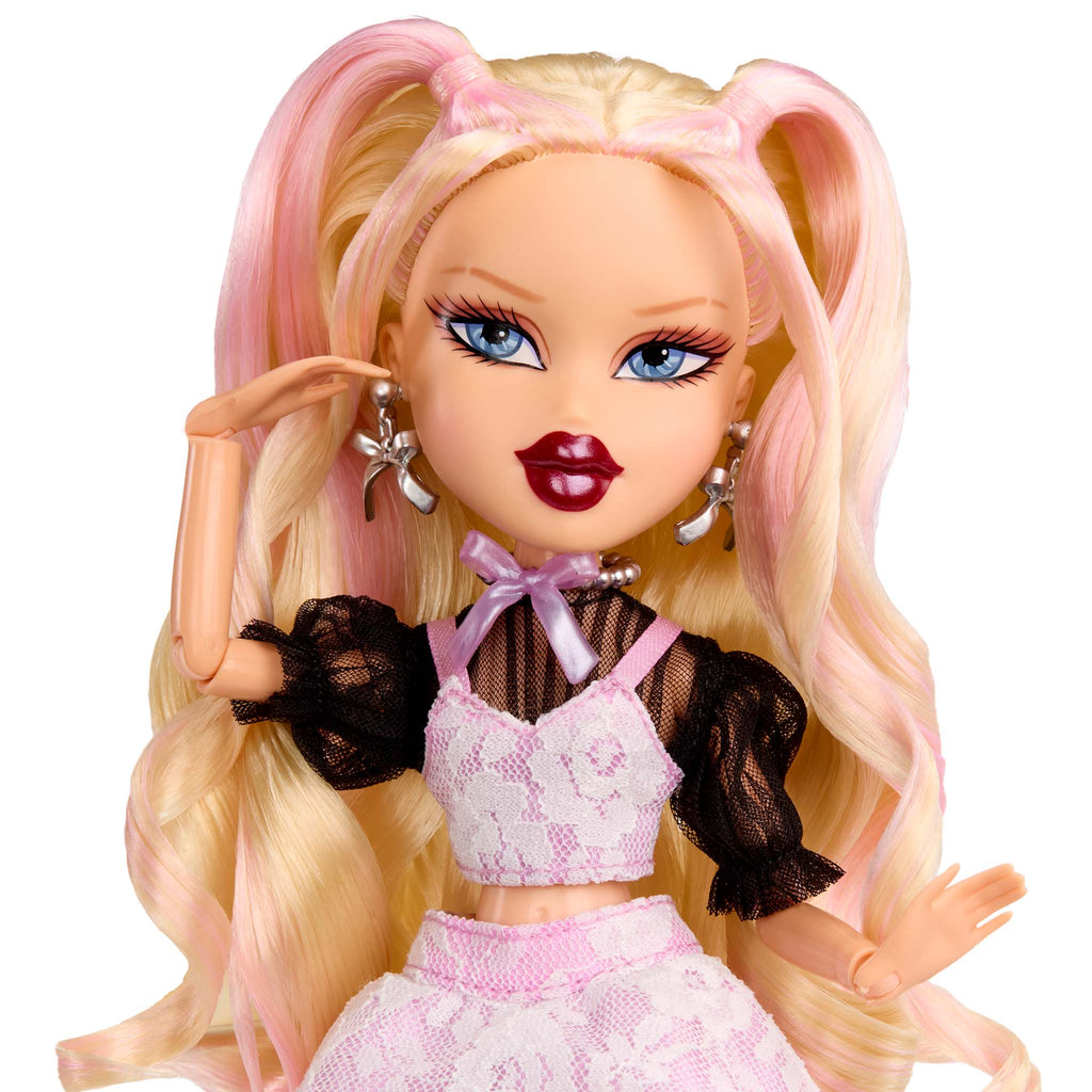 Bratz Stylin’ Birthdayz Doll - Cloe