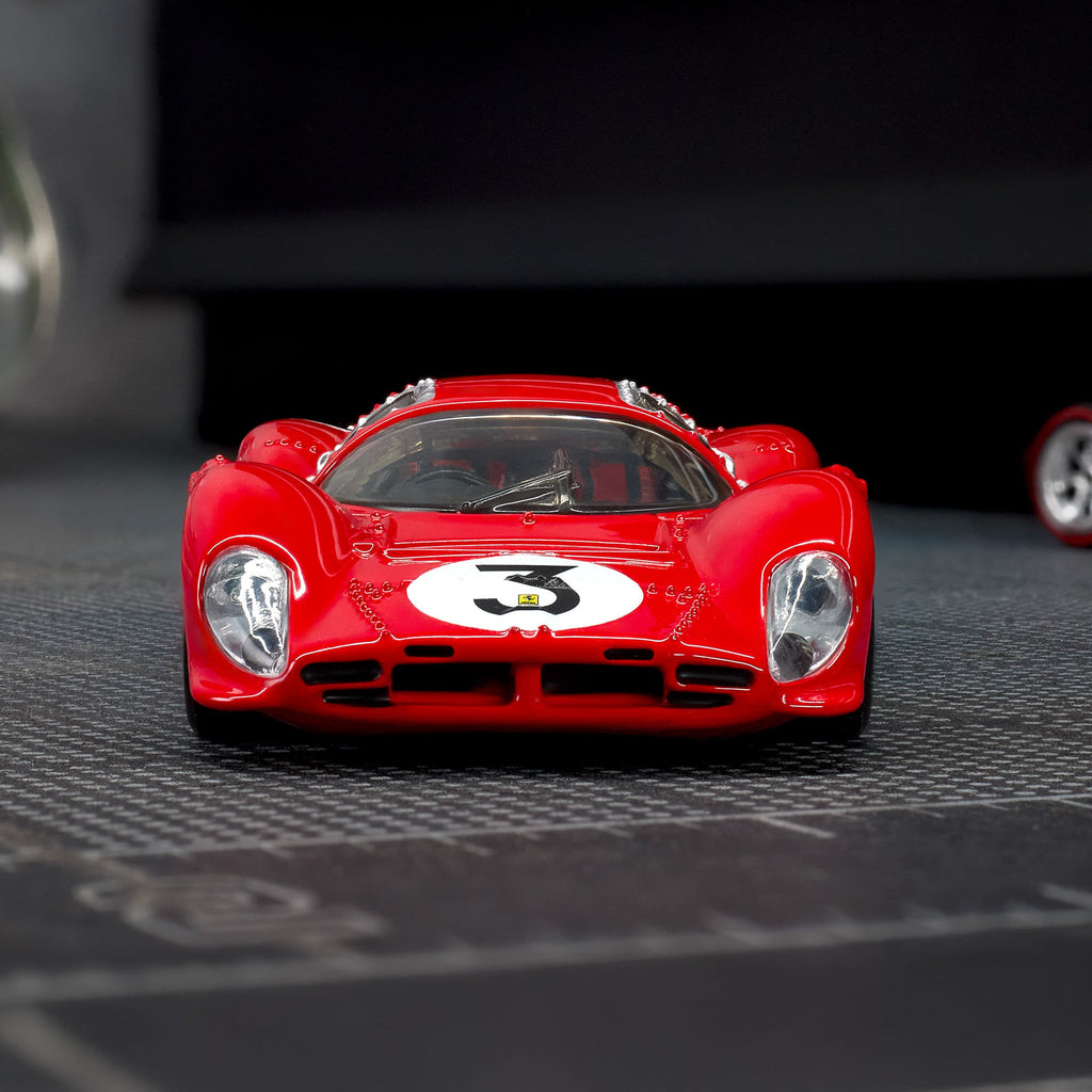 Hot Wheels Elite 64 1967 Ferrari 330 P4