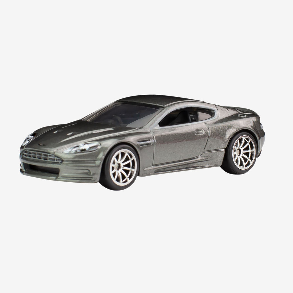 Hot Wheels Retro Entertainment Casino Royale 007 Aston Martin DBS