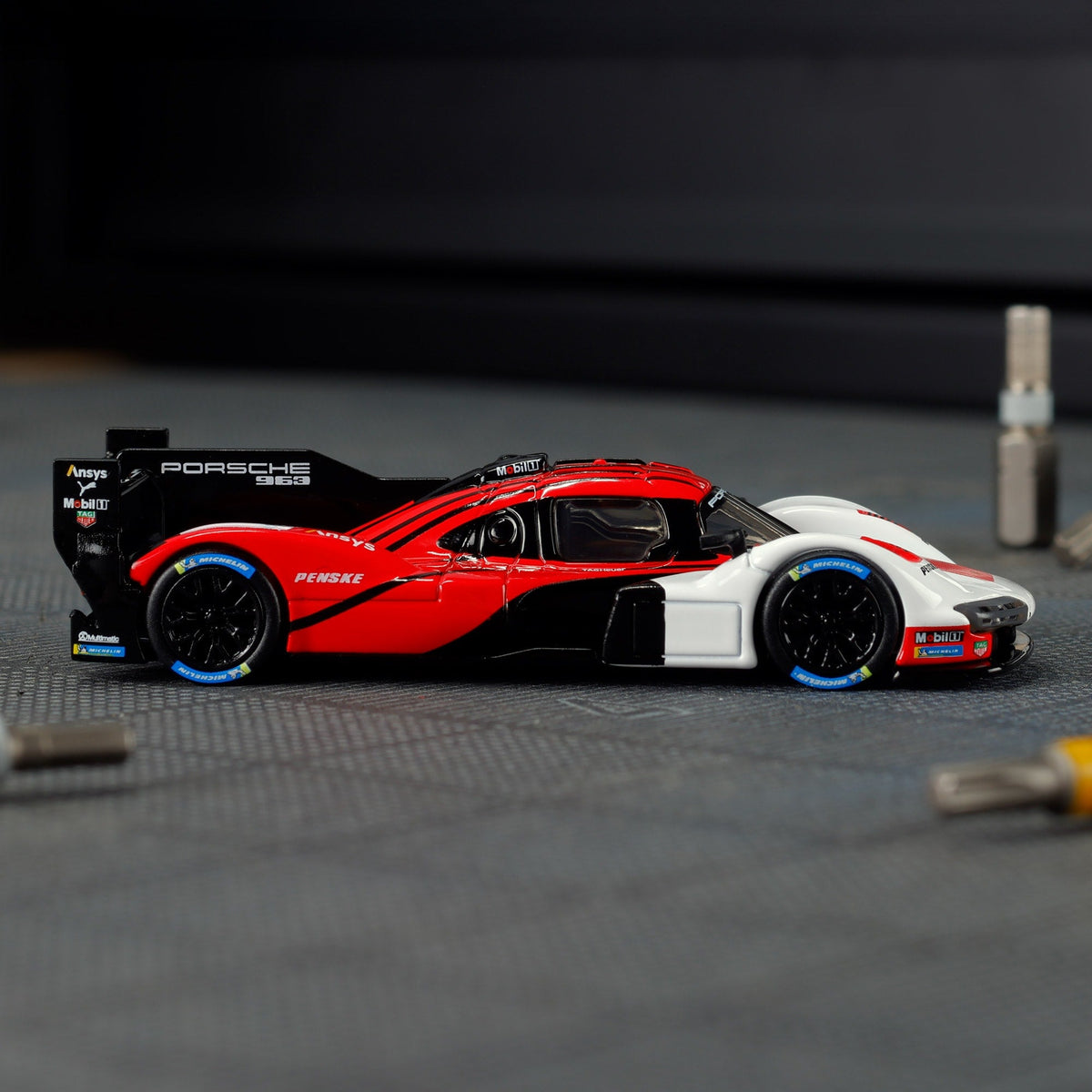 Hot Wheels Elite 64 Porsche 963