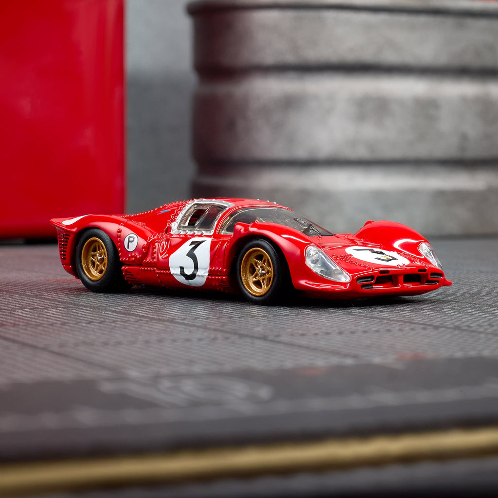 Hot Wheels Elite 64 1967 Ferrari 330 P4